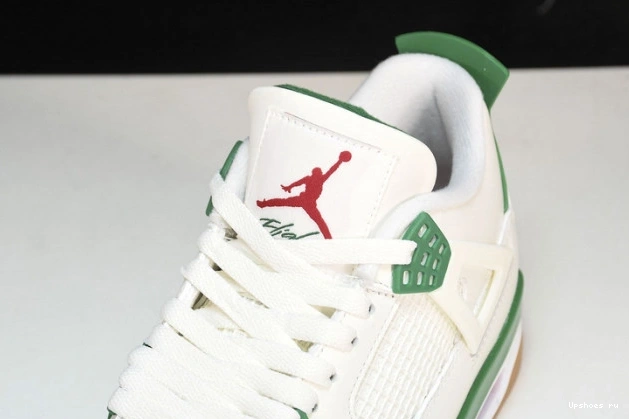 4 Pine DR5415-103 Green SB Jordan Retro    0910
